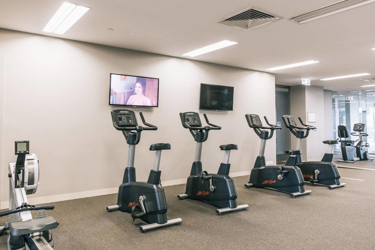 Experience Waterfront Luxury With Views Appartement Melbourne Buitenkant foto